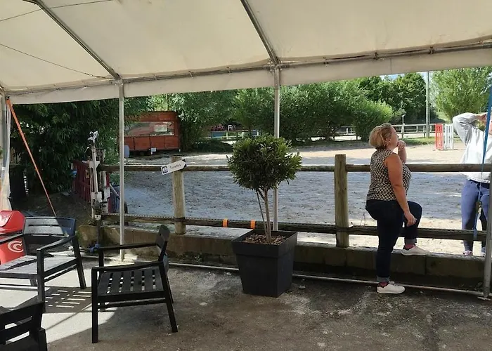 Unique 1 Centre Equestre Snack